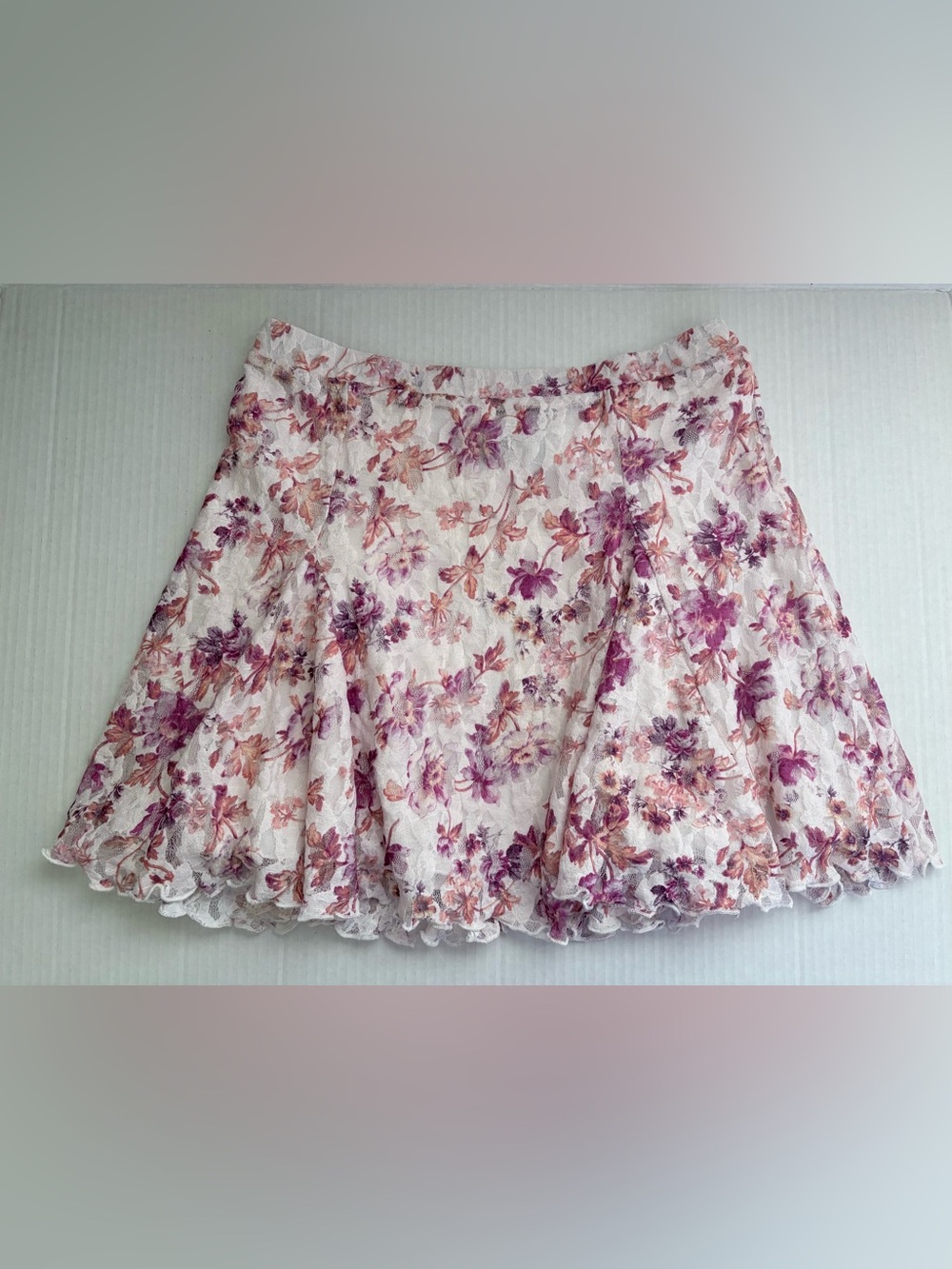 ASOS DESIGN godet detail mini skirt in printed floral lace fully lined Sz Small
